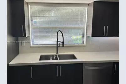 8920 Palm Tree Ln #8920, Pembroke Pines, FL 33024 - Photo 5