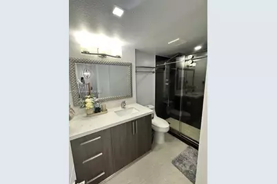 8920 Palm Tree Ln #8920, Pembroke Pines, FL 33024 - Photo 53