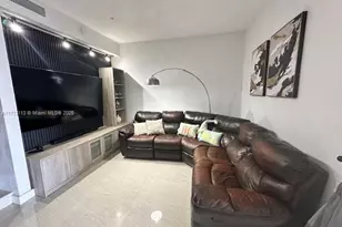 8920 Palm Tree Ln, Pembroke Pines, FL 33024 - Photo 13