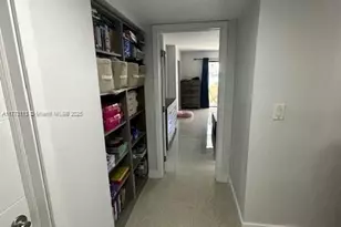 8920 Palm Tree Ln, Pembroke Pines, FL 33024 - Photo 57