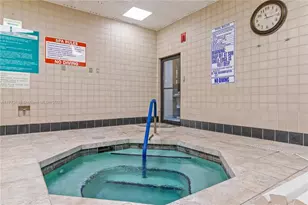 1100 Colony Point Cir, Pembroke Pines, FL 33026 - Photo 17