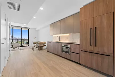 580 72nd #704, Miami Beach, FL 33141 - Photo 5