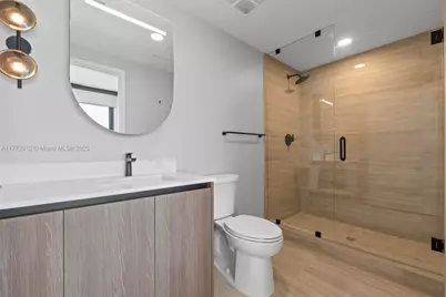 580 72nd #704, Miami Beach, FL 33141 - Photo 21
