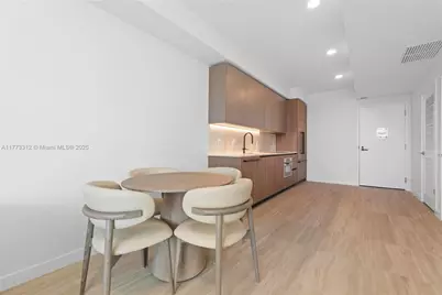 580 72nd #704, Miami Beach, FL 33141 - Photo 15