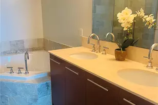 2641 N Flamingo Rd, Sunrise, FL 33323 - Photo 31