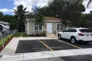 32 NE 169th St, North Miami Beach, FL 33162 - Photo 1