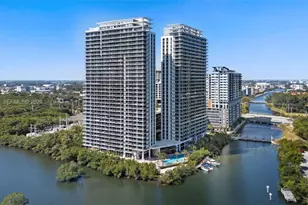 16385 Biscayne Blvd, North Miami Beach, FL 33160 - Photo 1