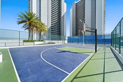 16385 Biscayne Blvd #1019, North Miami Beach, FL 33160 - Photo 49