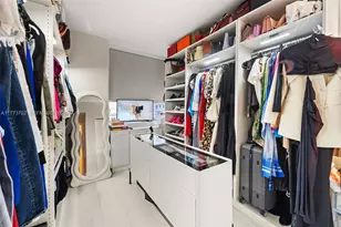 16385 Biscayne Blvd, North Miami Beach, FL 33160 - Photo 15