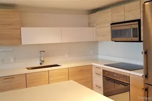 16385 Biscayne Blvd, North Miami Beach, FL 33160 - Photo 7