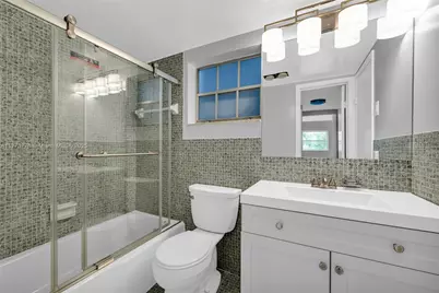 1201 Hillcrest Ct #204, Hollywood, FL 33021 - Photo 21
