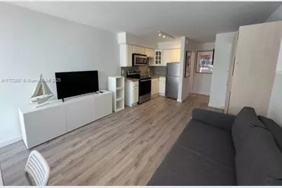 4228 N Ocean Dr #17, Lauderdale by the Sea, FL 33308 - Photo 3