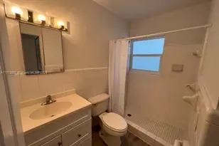 4228 N Ocean Dr, Lauderdale by the Sea, FL 33308 - Photo 11