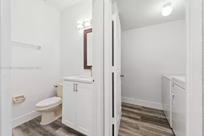 2556 SE 15th Ct, Homestead, FL 33035 - Photo 9