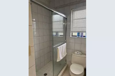 14679 Glencairn Rd, Miami Lakes, FL 33016 - Photo 17