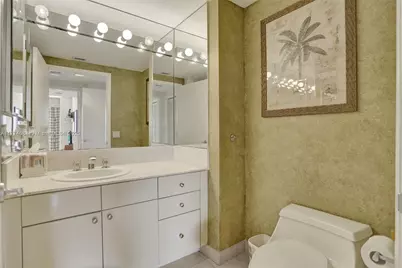 2000 Island Blvd #503, Aventura, FL 33160 - Photo 17