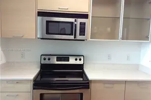 350 NE 24th St, Miami, FL 33137 - Photo 3