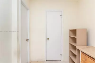 2780 NE 183rd St #1606, Aventura, FL 33160 - Photo 31