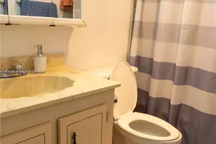 1300 St Charles Pl, Pembroke Pines, FL 33026 - Photo 9