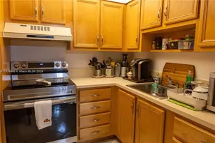 1300 St Charles Pl, Pembroke Pines, FL 33026 - Photo 5