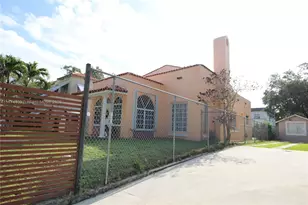 870 NW 14th Ct, Miami, FL 33125 - Photo 5