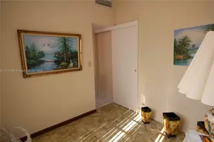 870 NW 14th Ct, Miami, FL 33125 - Photo 31