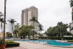 19390 Collins Ave, Sunny Isles Beach, FL 33160 - Photo 29