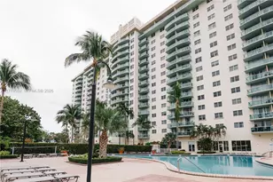 19390 Collins Ave, Sunny Isles Beach, FL 33160 - Photo 27
