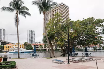 19390 Collins Ave #1614, Sunny Isles Beach, FL 33160 - Photo 25