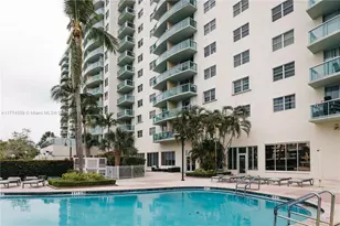 19390 Collins Ave, Sunny Isles Beach, FL 33160 - Photo 31