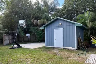 5508 Spruce Dr, Fort Pierce, FL 34982 - Photo 11