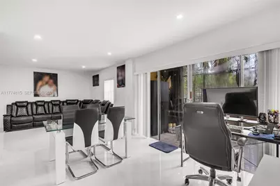 8775 Park Blvd #111, Miami, FL 33172 - Photo 11