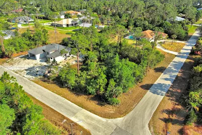 2500 E 9th St, Lehigh Acres, FL 33936 - Photo 9