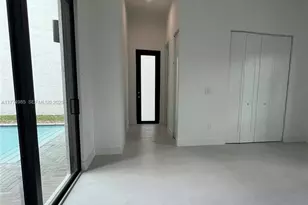 5725 W Ashwood, Hollywood, FL 33312 - Photo 35