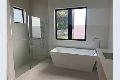 5725 W Ashwood, Hollywood, FL 33312 - Photo 19