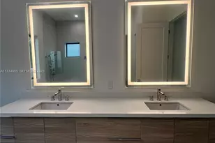 5725 W Ashwood, Hollywood, FL 33312 - Photo 21