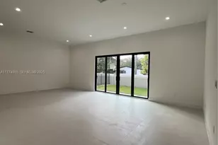 5725 W Ashwood, Hollywood, FL 33312 - Photo 27