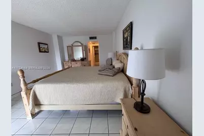 3625 N Country Club Dr #PH-4, Aventura, FL 33180 - Photo 17