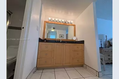 3625 N Country Club Dr #PH-4, Aventura, FL 33180 - Photo 21