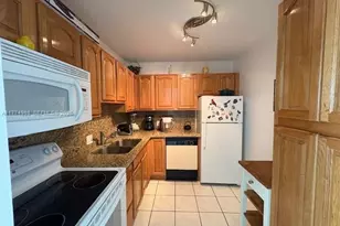3625 N Country Club Dr, Aventura, FL 33180 - Photo 11