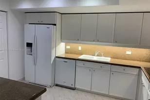 8855 E Collins Ave, Surfside, FL 33154 - Photo 7