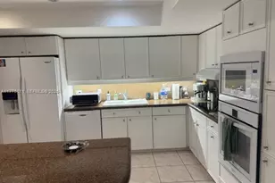 8855 E Collins Ave, Surfside, FL 33154 - Photo 9