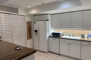 8855 E Collins Ave, Surfside, FL 33154 - Photo 11