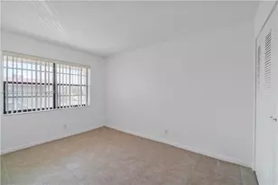 3266 NW 104th Ave, Coral Springs, FL 33065 - Photo 13