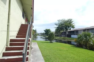 3266 NW 104th Ave, Coral Springs, FL 33065 - Photo 5