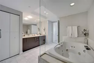 1331 Brickell Bay Dr, Miami, FL 33131 - Photo 25