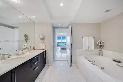 1331 Brickell Bay Dr #2605, Miami, FL 33131 - Photo 23
