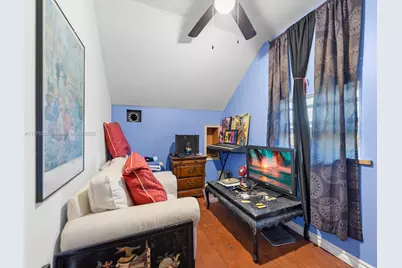 411 SW 1st St, Florida City, FL 33034 - Photo 23