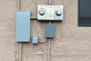 781 NW 108th St, Miami, FL 33168 - Photo 15