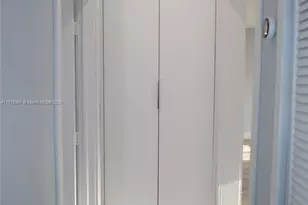 781 NW 108th St, Miami, FL 33168 - Photo 7